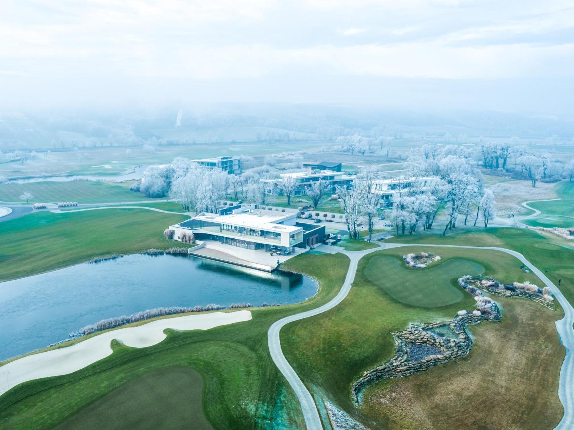 Zala Springs Golf Resort Zalacsány 外观 照片